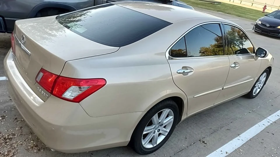 2009 Lexus ES 5th Gen - Image 2 of 8