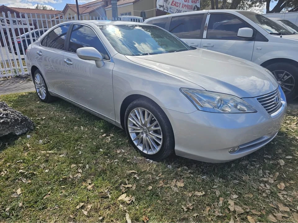 2009 Lexus ES 5th Gen - Image 3 of 9