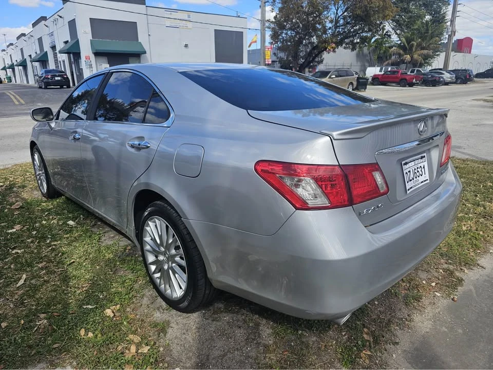 2009 Lexus ES 5th Gen - Image 6 of 9