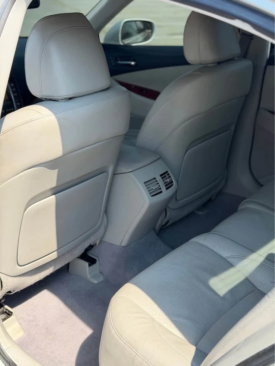 2009 Lexus ES 5th Gen - Image 11 of 13