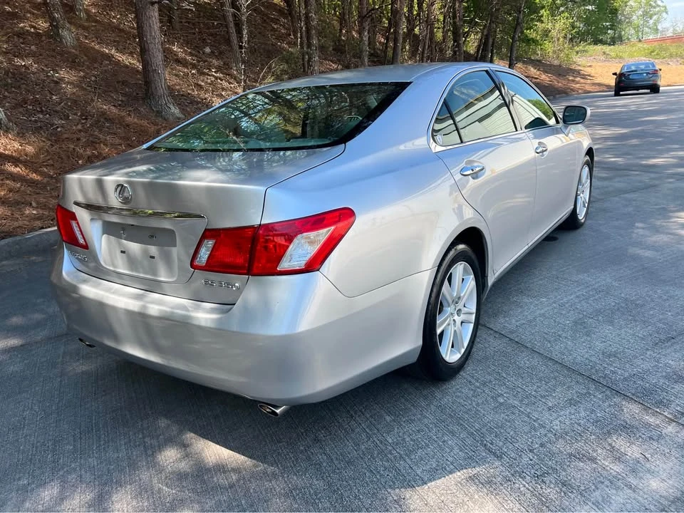 2009 Lexus ES 5th Gen - Image 2 of 10