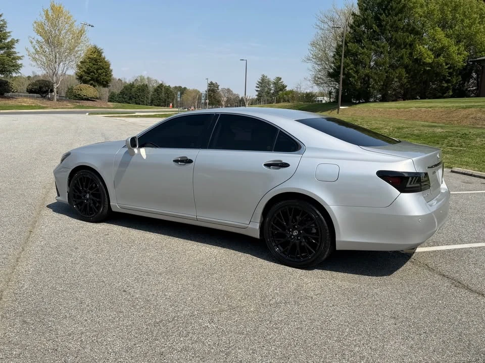 2009 Lexus ES 5th Gen - Image 6 of 13