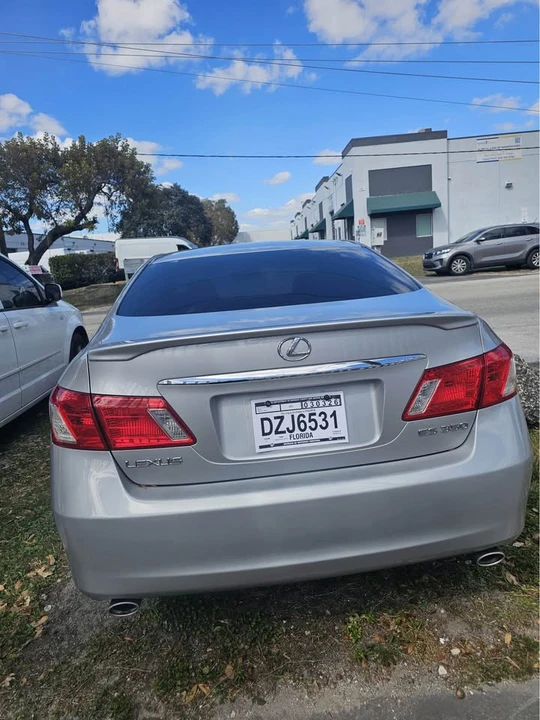 2009 Lexus ES 5th Gen - Image 5 of 9