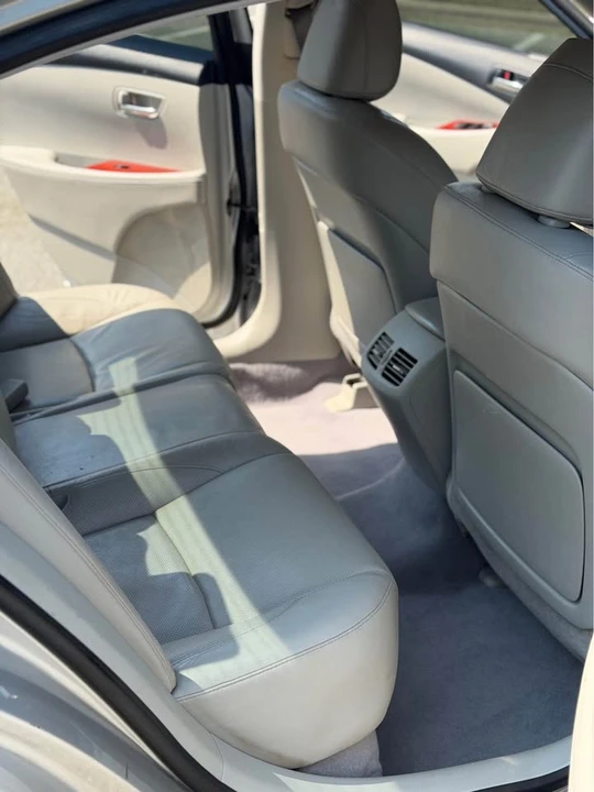 2009 Lexus ES 5th Gen - Image 10 of 13