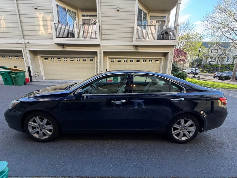 2009 Lexus ES 5th Gen - Image 3 of 11