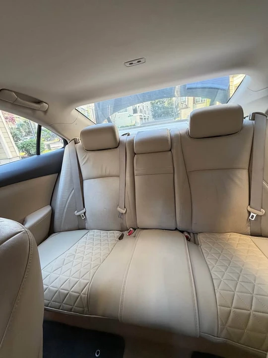 2009 Lexus ES 5th Gen - Image 4 of 11
