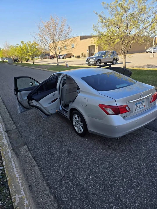 2009 Lexus ES 5th Gen - Image 7 of 18