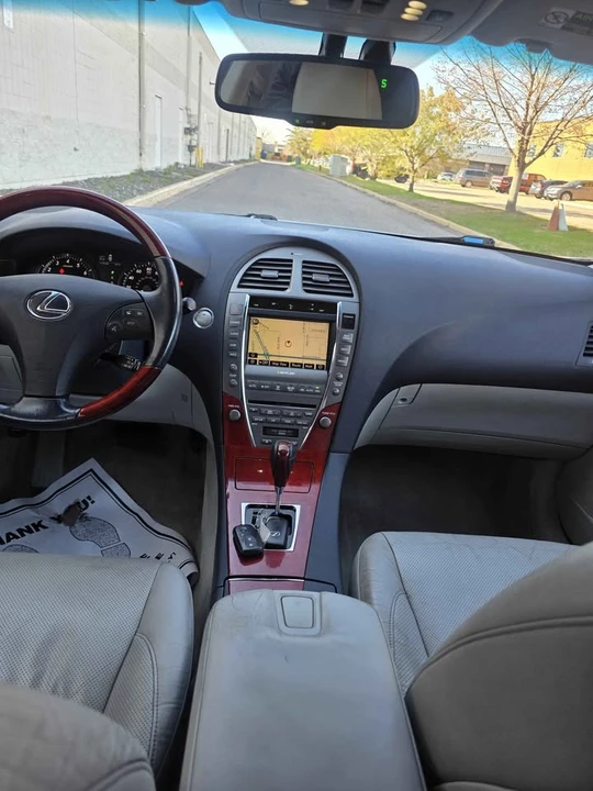 2009 Lexus ES 5th Gen - Image 9 of 18