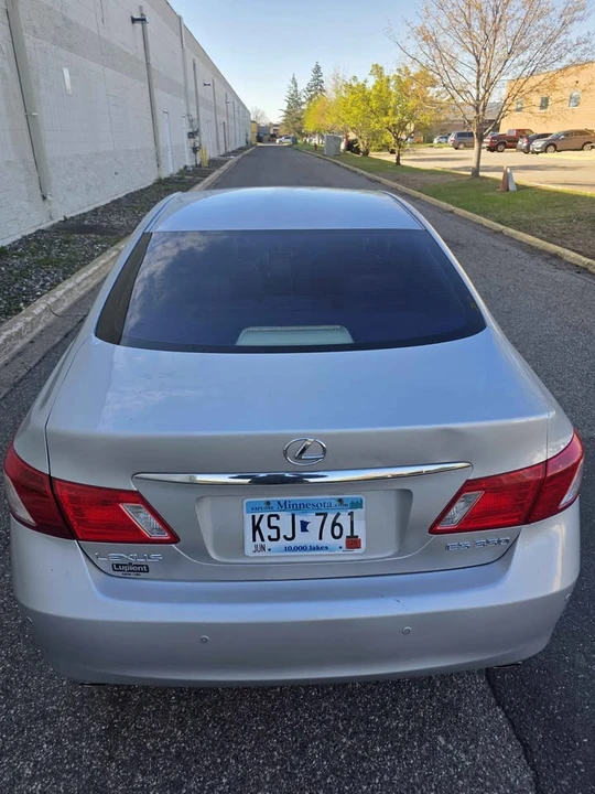 2009 Lexus ES 5th Gen - Image 12 of 18