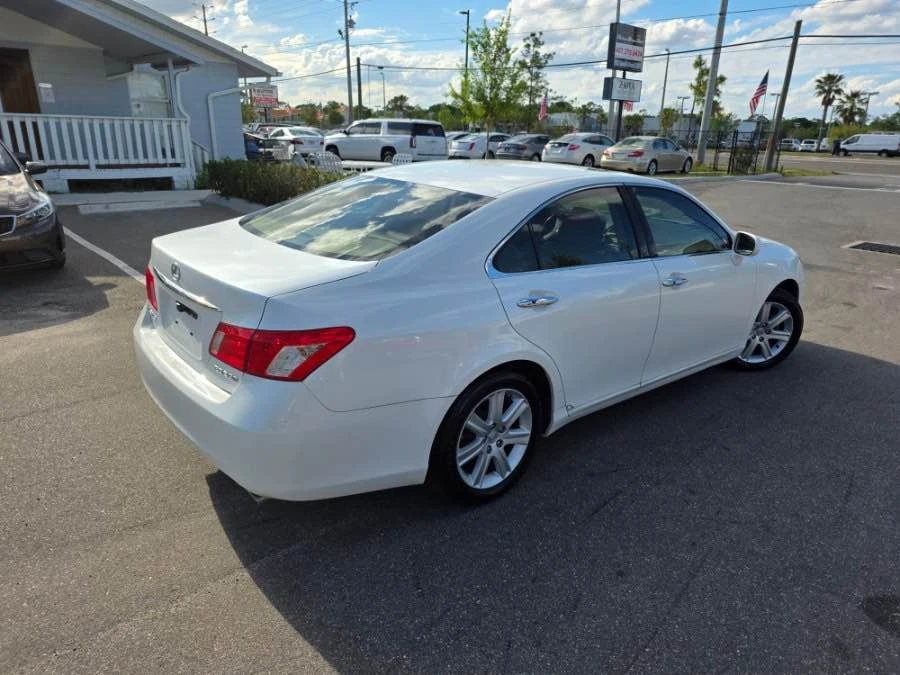 2009 Lexus ES 5th Gen - Image 5 of 11