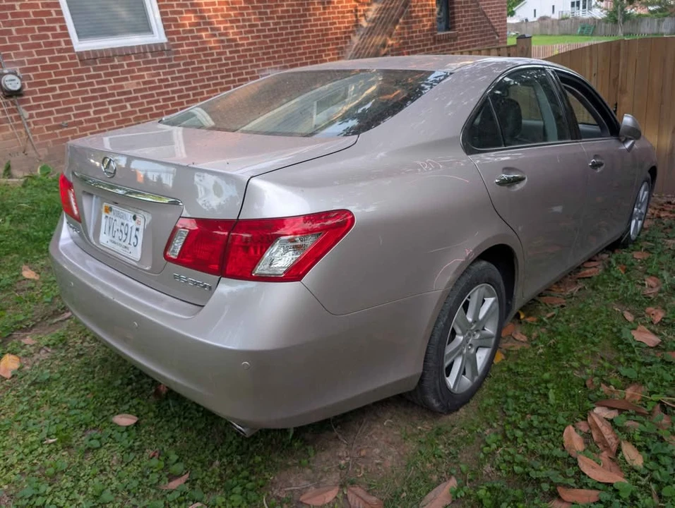 2009 Lexus ES 5th Gen - Image 10 of 14
