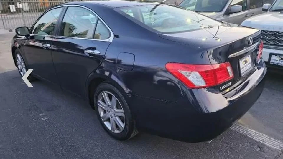 2009 Lexus ES 5th Gen - Image 2 of 12