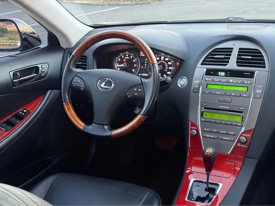 2009 Lexus ES 5th Gen - Image 10 of 13
