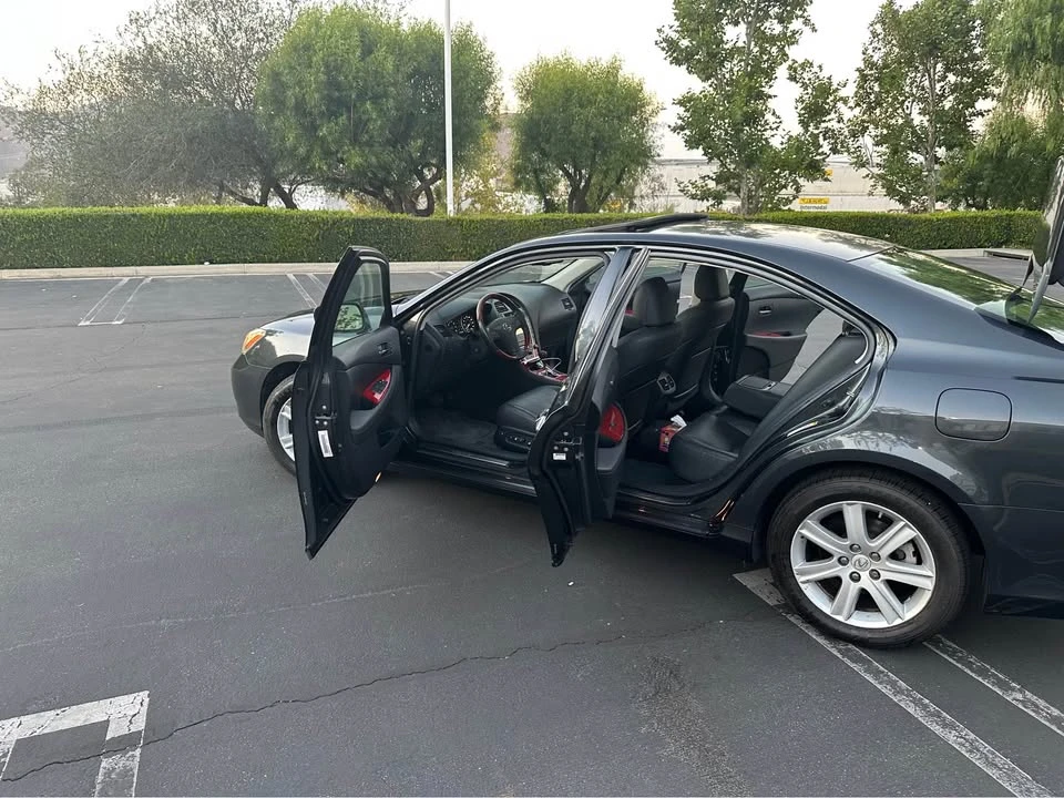 2009 Lexus ES 5th Gen - Image 3 of 15