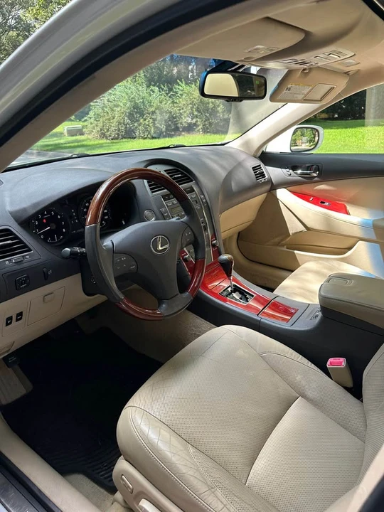 2009 Lexus ES 5th Gen - Image 9 of 9