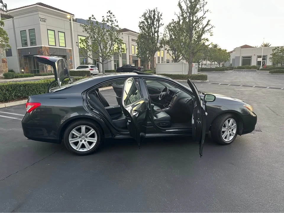 2009 Lexus ES 5th Gen - Image 10 of 15