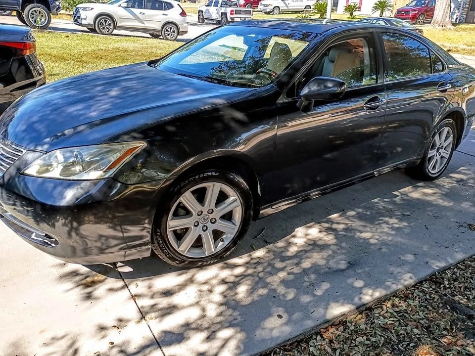 2009 Lexus ES 5th Gen - Image 2 of 14