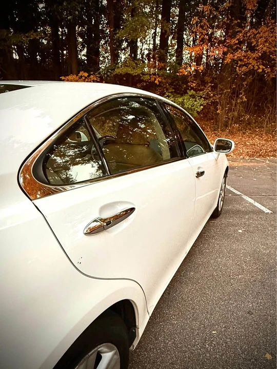 2009 Lexus ES 5th Gen - Image 6 of 9