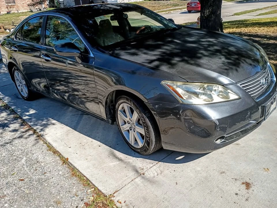 2009 Lexus ES 4th Gen - Image 4 of 15
