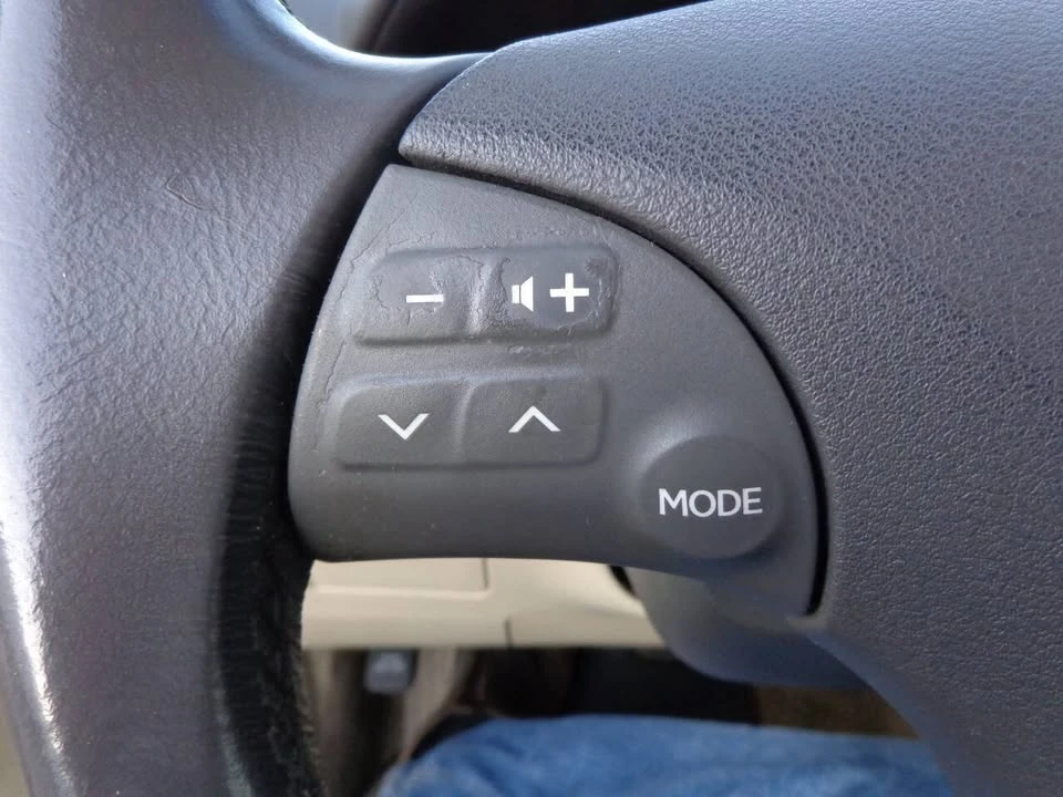 2009 Lexus ES 4th Gen - Image 17 of 20