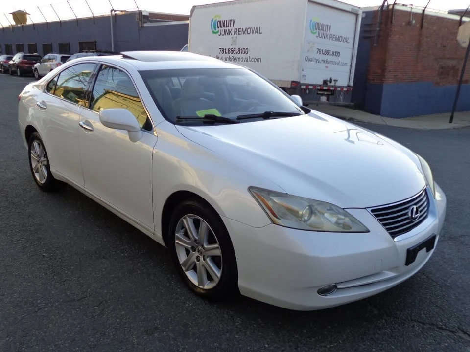 2009 Lexus ES 4th Gen - Image 2 of 20