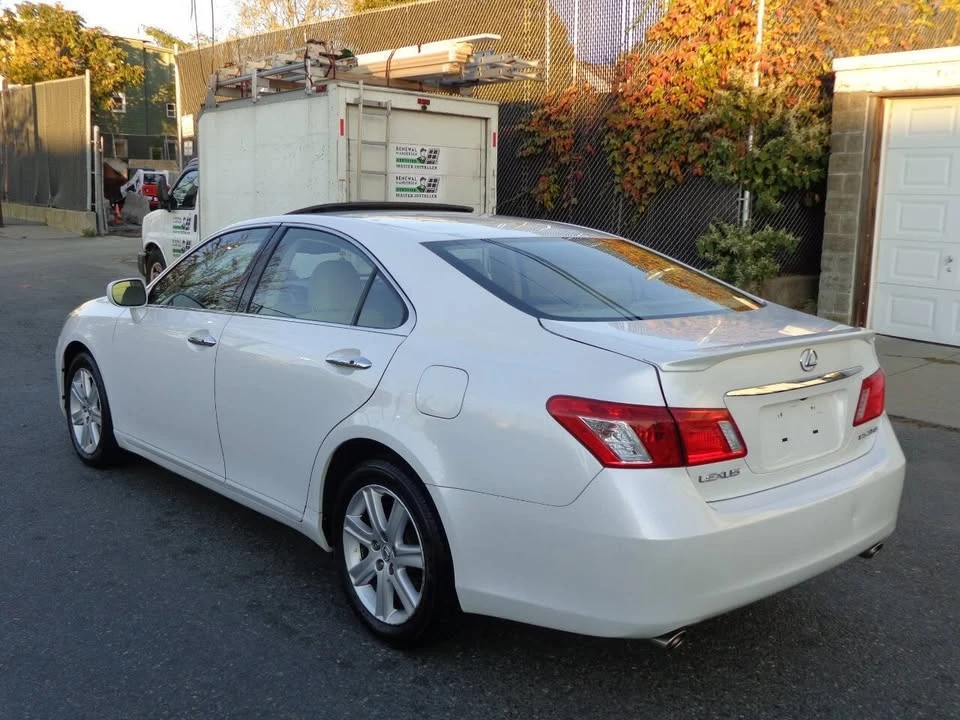 2009 Lexus ES 4th Gen - Image 4 of 20