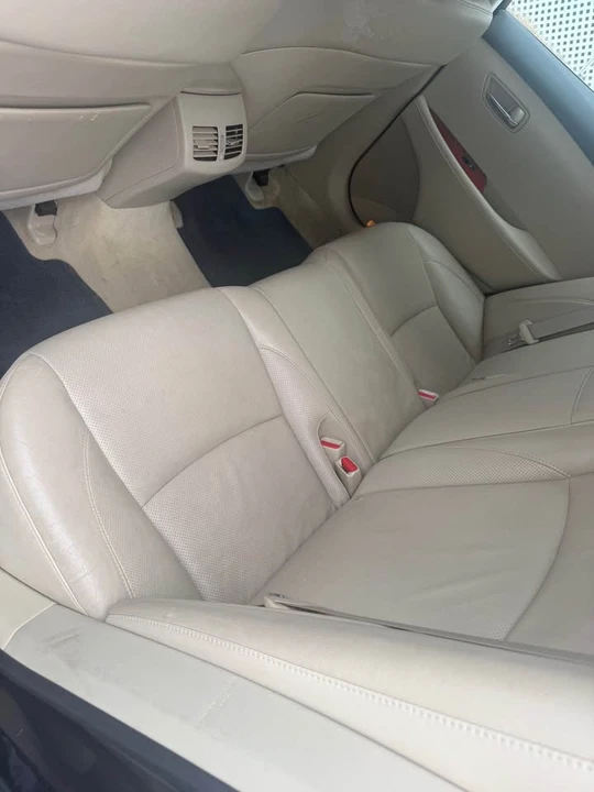 2009 Lexus ES 5th Gen - Image 2 of 11
