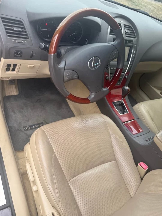 2009 Lexus ES 5th Gen - Image 4 of 11