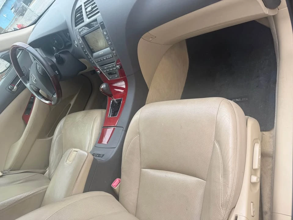 2009 Lexus ES 5th Gen - Image 6 of 11