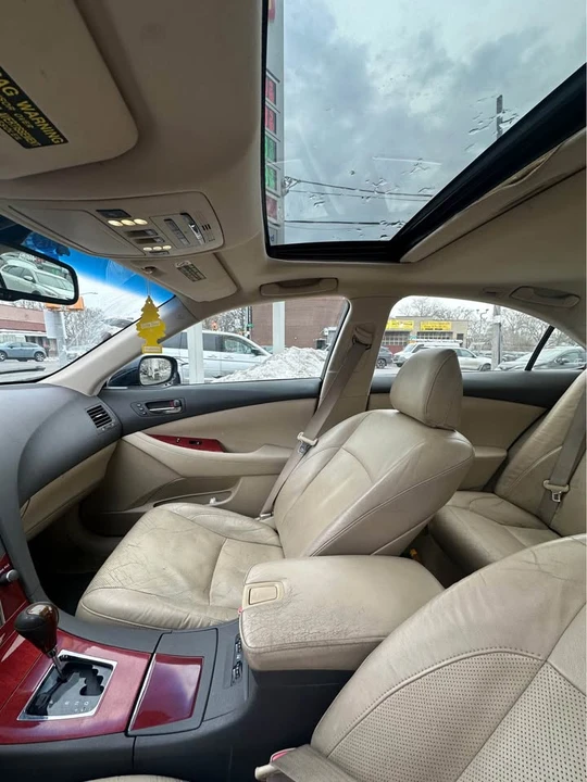 2009 Lexus ES 5th Gen - Image 12 of 13
