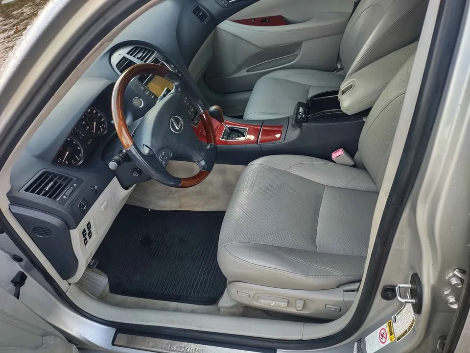 2009 Lexus ES 5th Gen - Image 8 of 10