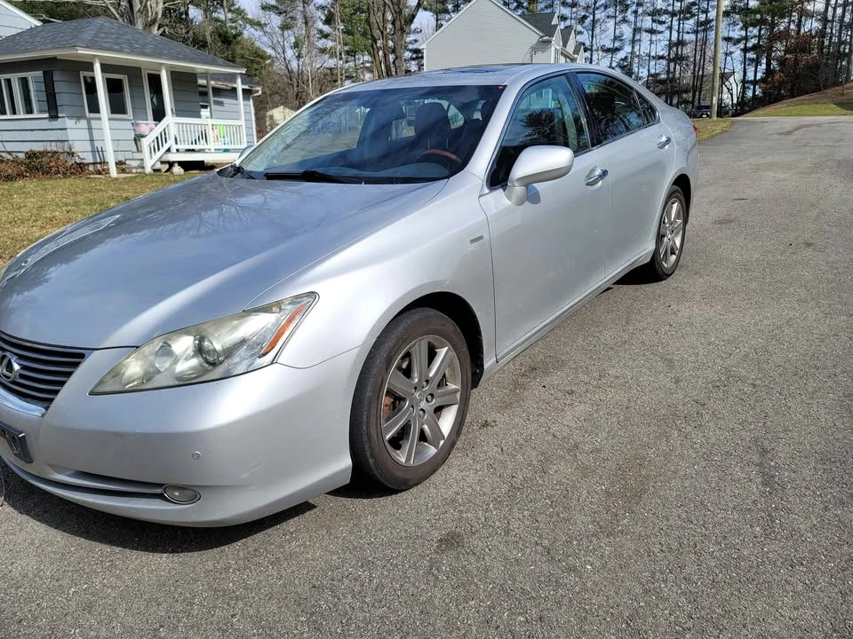 2009 Lexus ES 5th Gen - Image 5 of 10