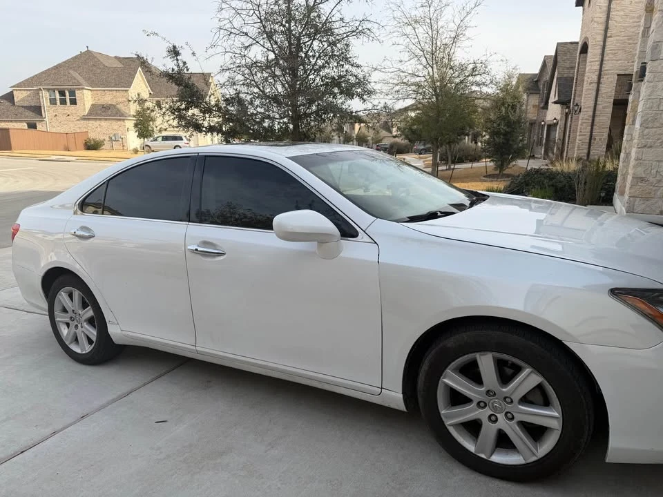 2009 Lexus ES 5th Gen - Image 4 of 17