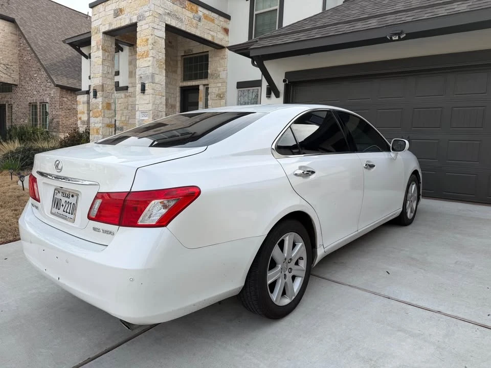 2009 Lexus ES 5th Gen - Image 9 of 17