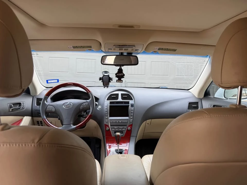 2009 Lexus ES 5th Gen - Image 14 of 17