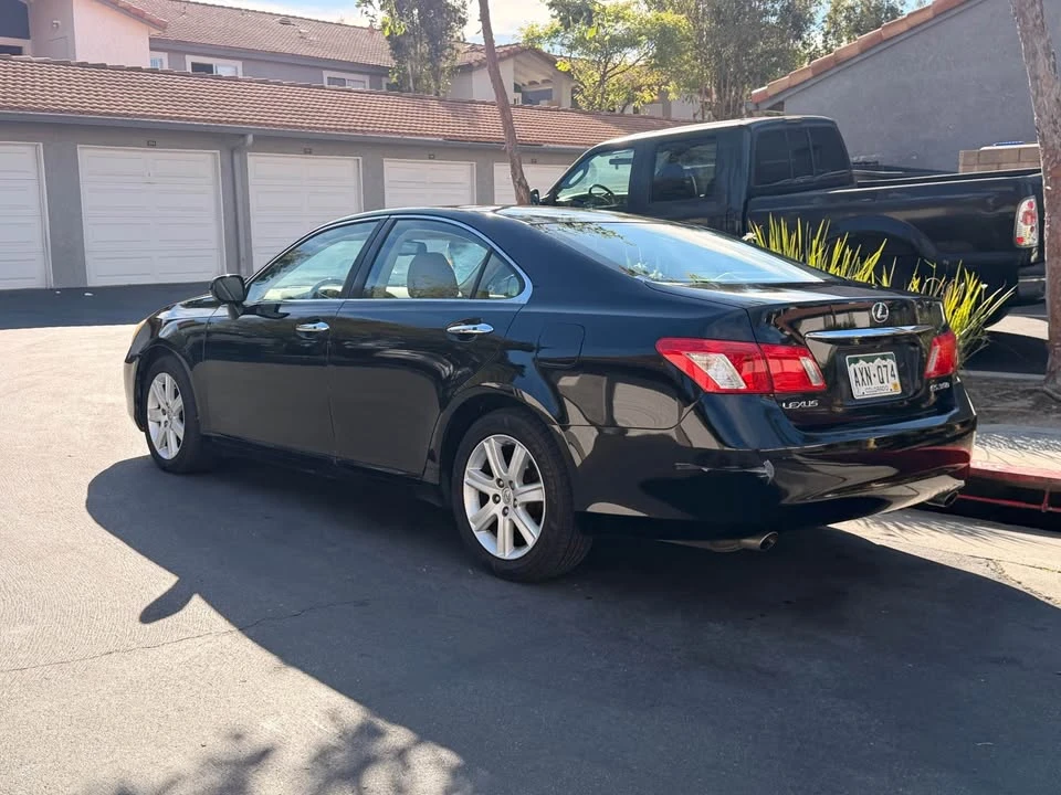 2009 Lexus ES 5th Gen - Image 2 of 13