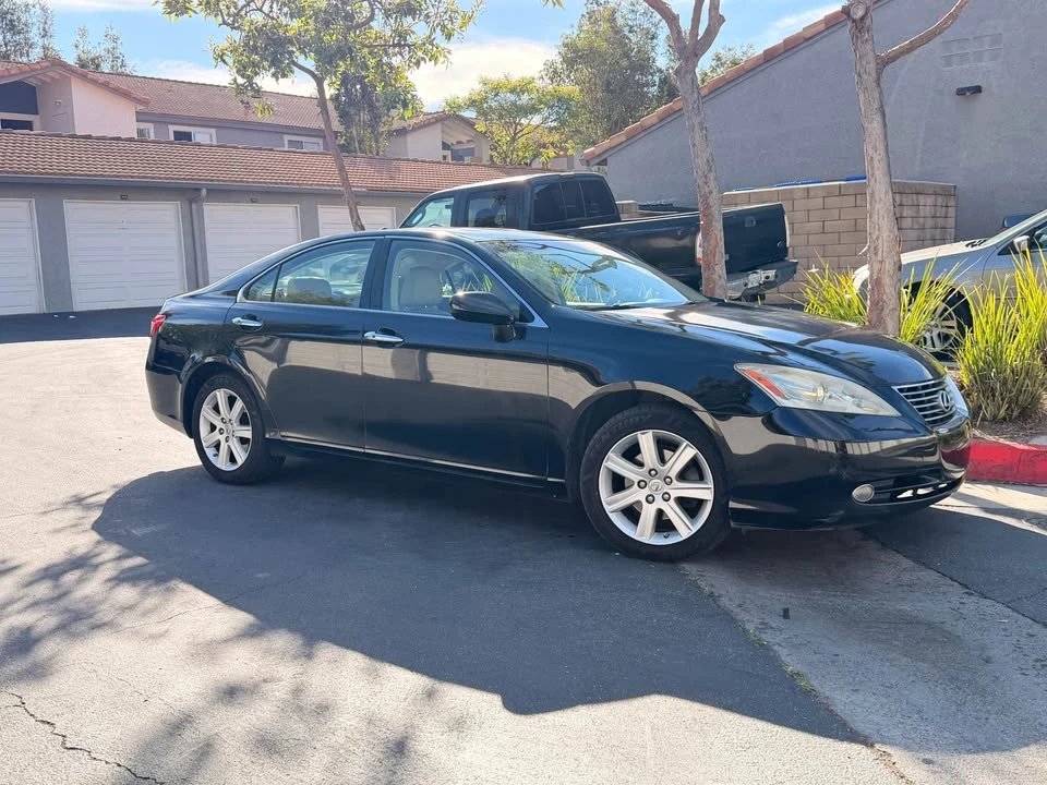 2009 Lexus ES 5th Gen - Image 5 of 13