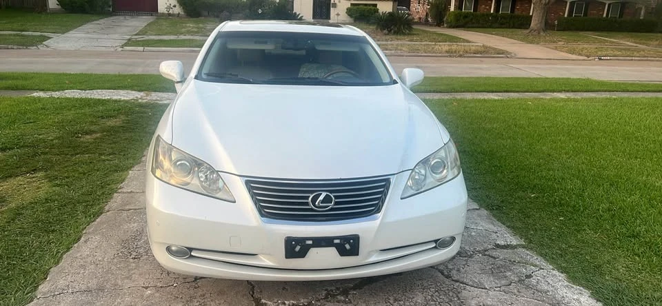 2009 Lexus ES 5th Gen - Image 5 of 9