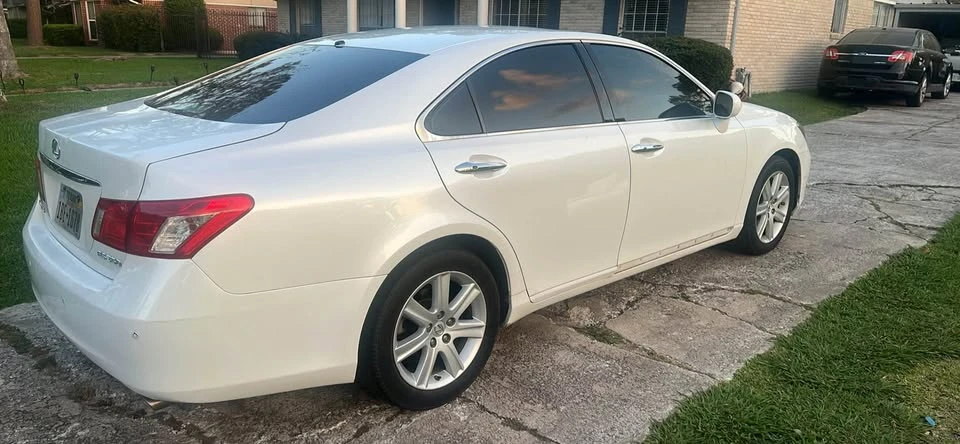 2009 Lexus ES 5th Gen - Image 7 of 9