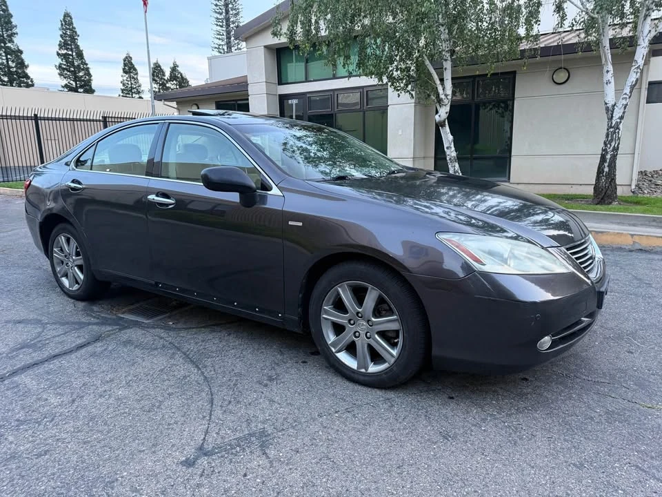 2009 Lexus ES 5th Gen - Image 7 of 12