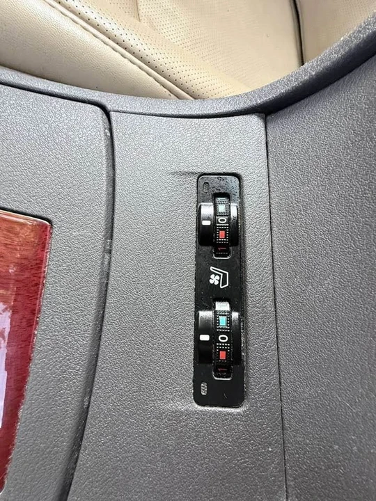 2009 Lexus ES 5th Gen - Image 13 of 13