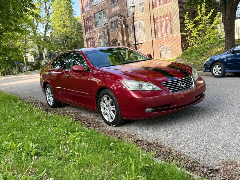 2009 Lexus ES 5th Gen - Image 5 of 13