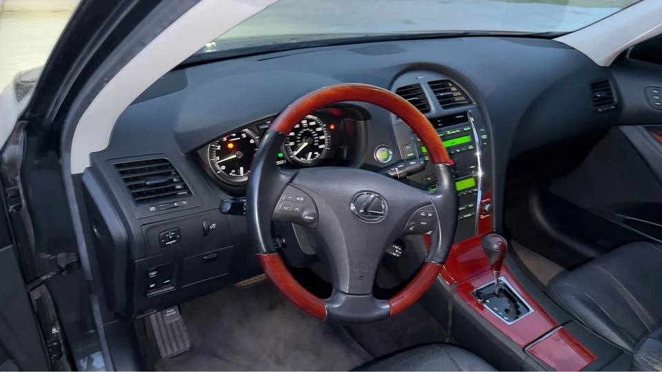 2009 Lexus ES 5th Gen - Image 10 of 20