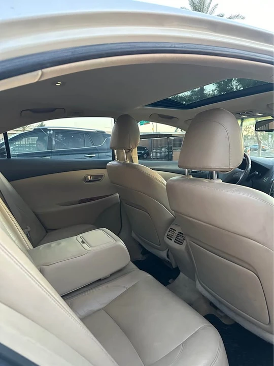 2009 Lexus ES 5th Gen - Image 10 of 11
