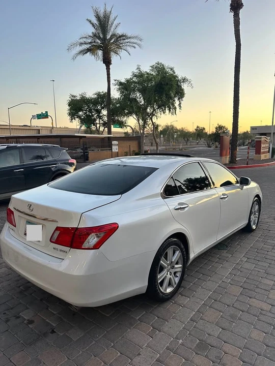 2009 Lexus ES 5th Gen - Image 5 of 11