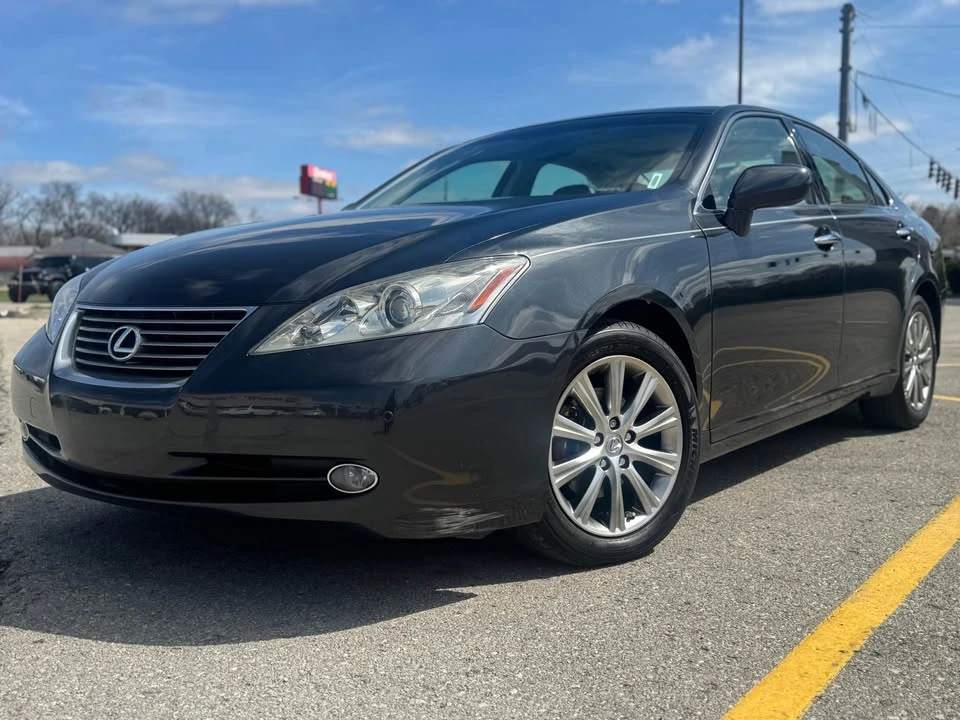 2009 Lexus ES 5th Gen - Image 2 of 20
