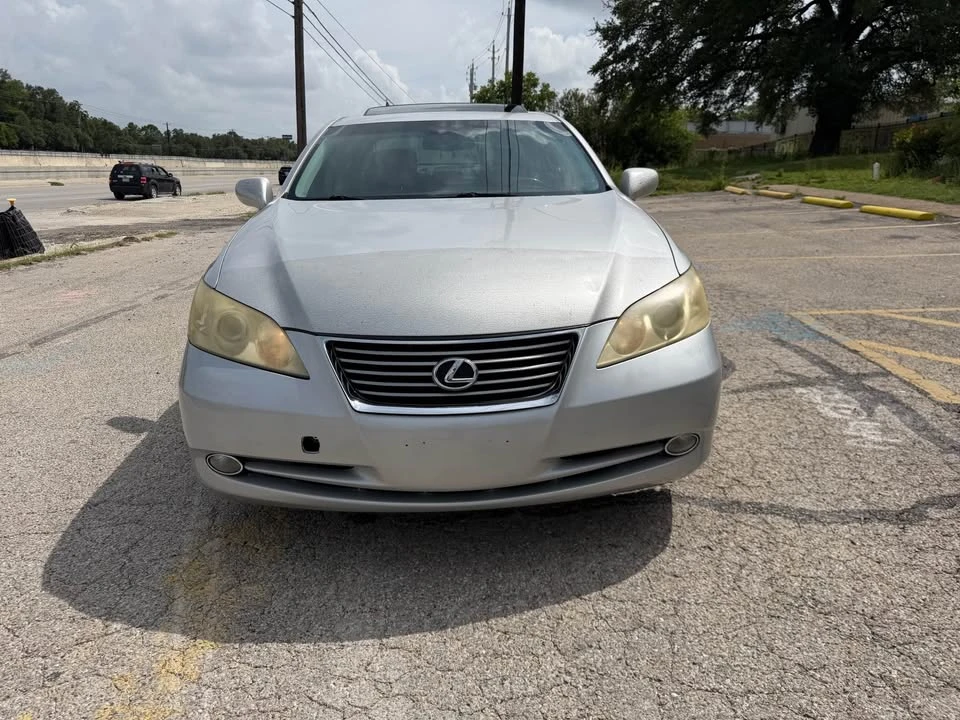 2009 Lexus ES 5th Gen - Image 2 of 10