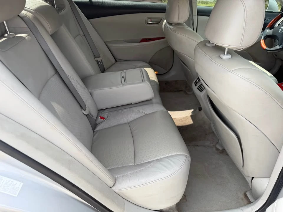 2009 Lexus ES 5th Gen - Image 7 of 10