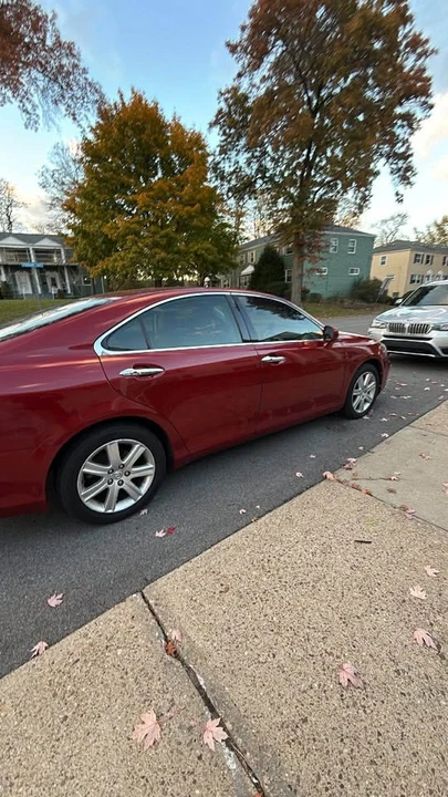 2009 Lexus ES 5th Gen - Image 4 of 11