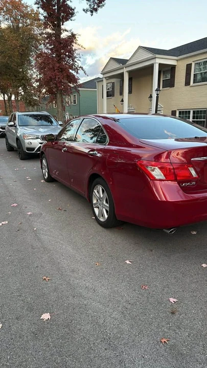 2009 Lexus ES 5th Gen - Image 5 of 11